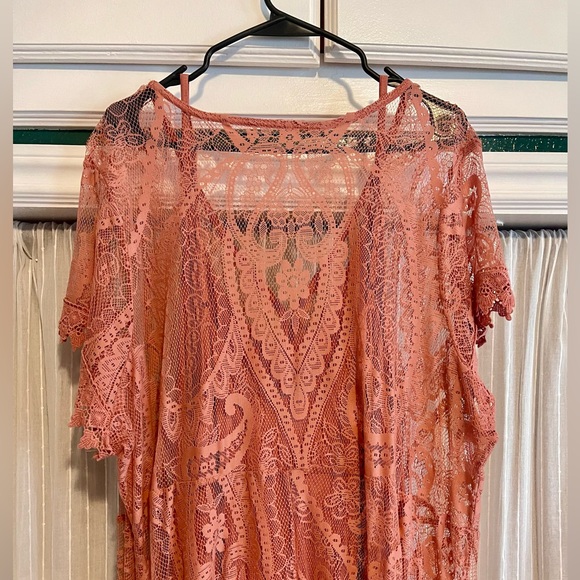 Coral Lace Dress - Picture 5 of 5